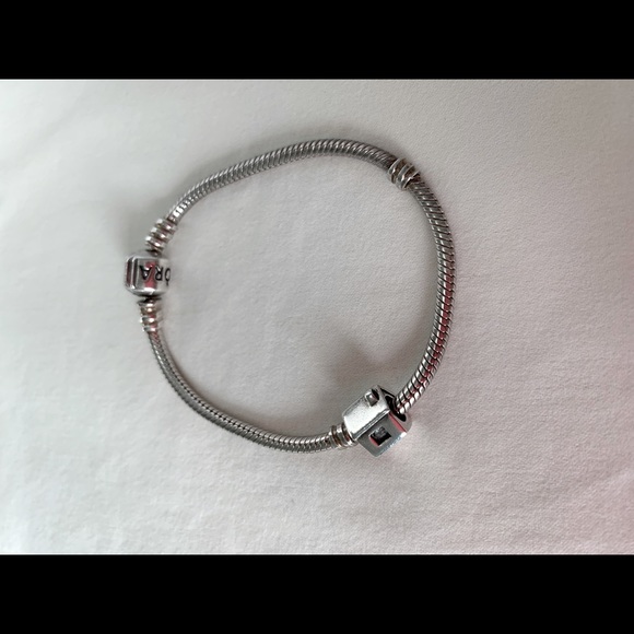 *Retired* Pandora House Charm - Picture 3 of 3